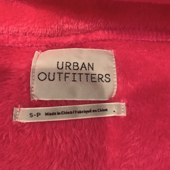 SOLD-Urban Outfitters Angela Fleece Cropped Pullover - Picture 8 of 9